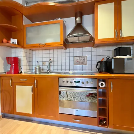 Champion's Balkon Garaż Bsa *