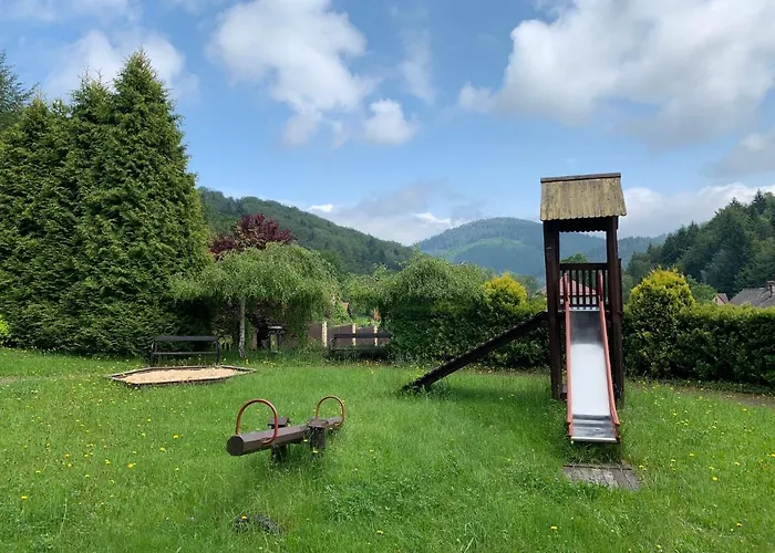 Champion's Balkon Garaz Bsa Щирк