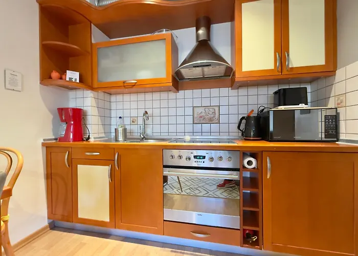 Champion's Balkon Garaz Bsa *