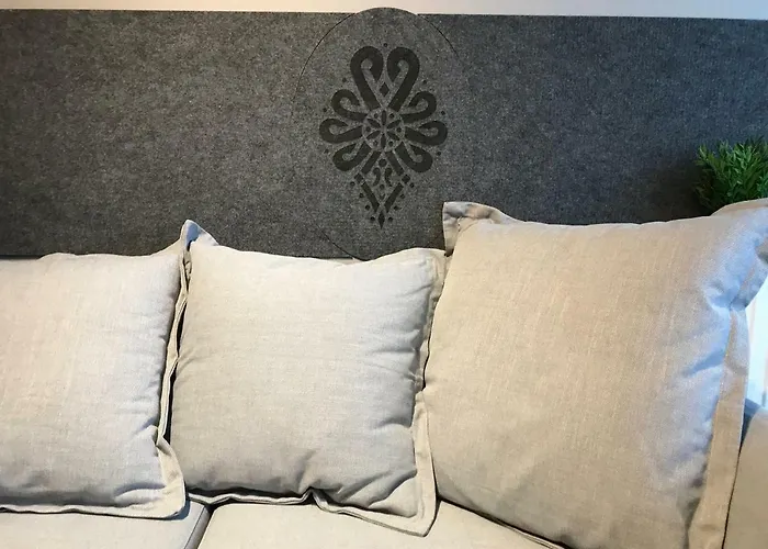 Champion's Balkon Garaz Bsa דירה שצ'צ'ירק